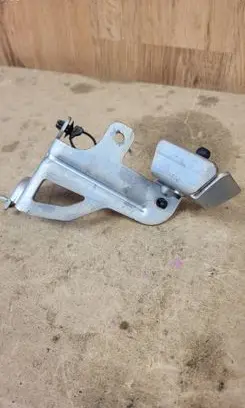 Mercedes-Benz GLC C253 Radiator mount bracket A2640101203