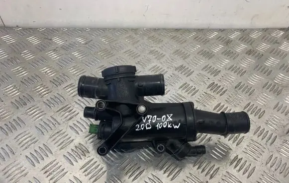 Thermostat/thermostat housing