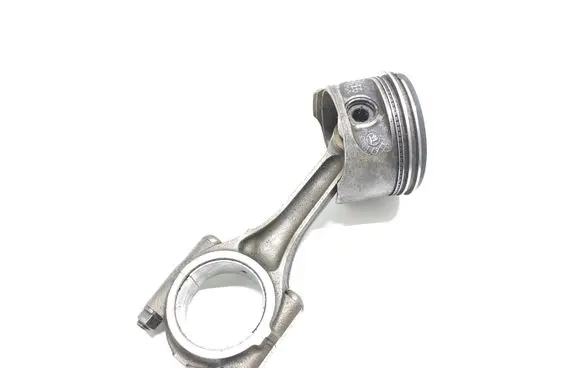Skoda Fabia Mk1 (6Y) Piston with connecting rod S411B