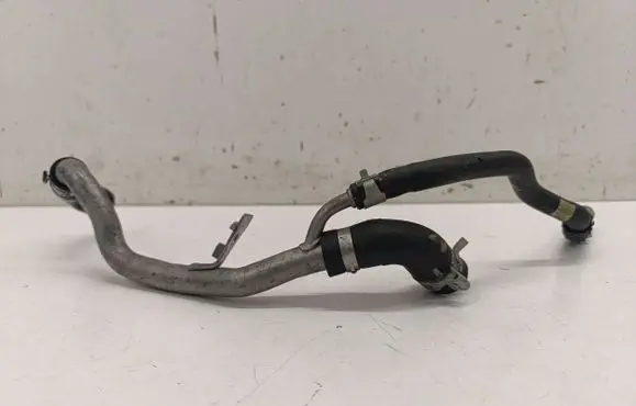 Nissan Qashqai J12 Engine coolant pipe/hose