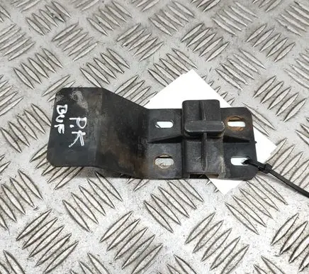 Alfa Romeo Spider 916 Front bumper mounting bracket 60586631