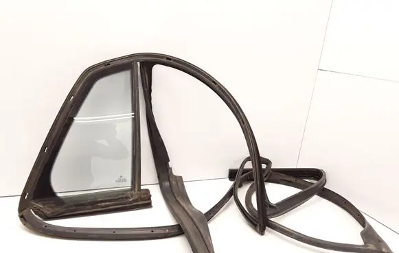 Volkswagen Phaeton Rear vent window glass 43R0014040 DOT27 M480