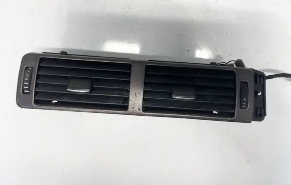 Audi A6 S6 C5 4B Dash center air vent grill 4b1820951
