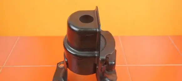 Lexus ES VII XZ10 Engine mount vacuum valve 14MB6