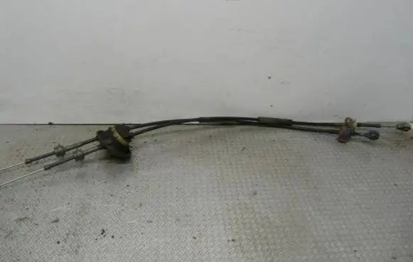 Citroen C3 Gear shift cable bracket 