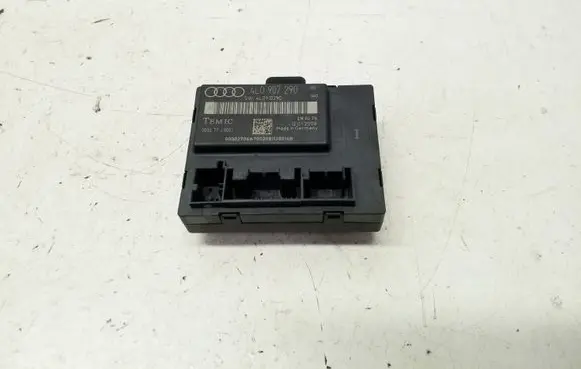 Audi Q7 4L Door control unit/module 4L0907290