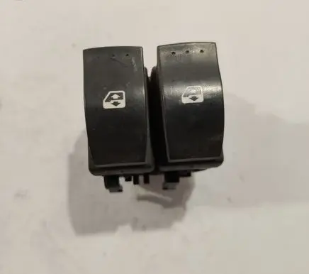 Renault Scenic II - Grand scenic II Electric window control switch 315050A