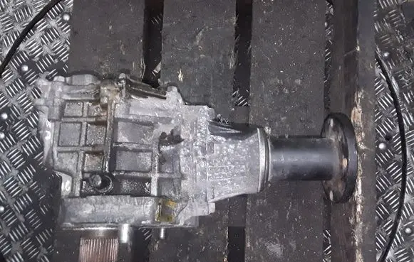 KIA Sportage Gearbox transfer box case 3b610