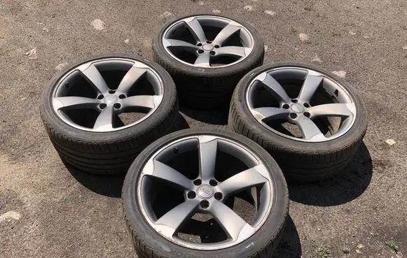 Audi A5 8T 8F R19 alloy rim 8T0601025CD