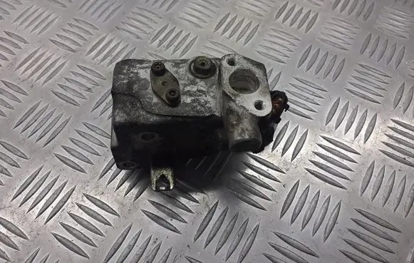 Volvo S40, V40 Vacuum pump MD347417