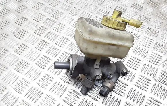 Volkswagen New Beetle Master brake cylinder 1j1611349