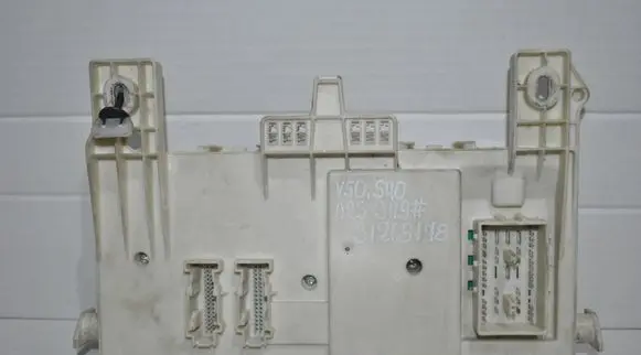 Volvo V50 Fuse module 31268178