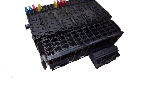 Volkswagen Transporter - Caravelle T4 Fuse module 357937039 3A0972559