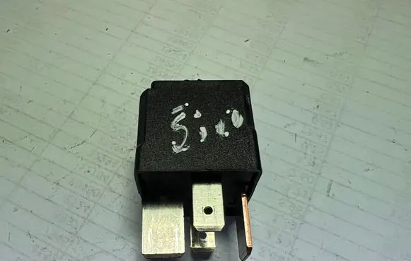Volkswagen Scirocco Other relay 7M0951253A
