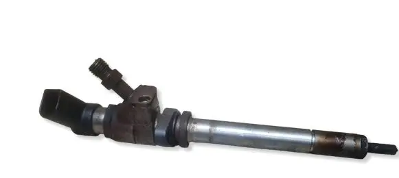 Volvo V50 Fuel injector 9657144580