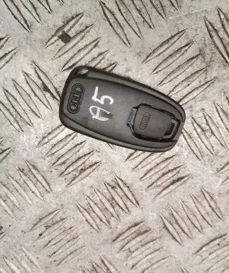 Audi A5 8T 8F Ignition key/card 