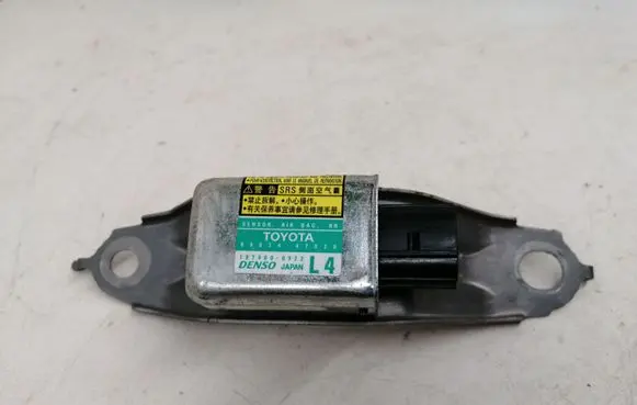 Toyota Prius (XW20) Airbag deployment crash/impact sensor 8983447020 1879000922