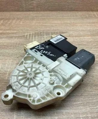 Citroen C5 Front door window regulator motor 996386102 503620100406