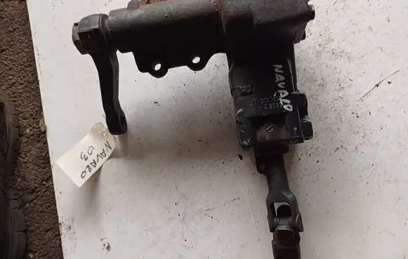 Nissan Navara D22 Steering rack 8054205