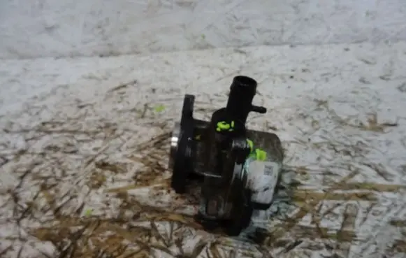 Vacuum pump