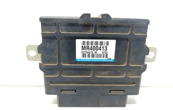Mitsubishi Pajero Other control units/modules MR400413