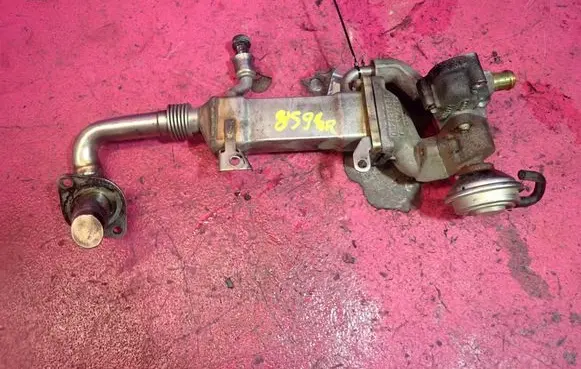 Audi A8 S8 D3 4E EGR valve 057131636