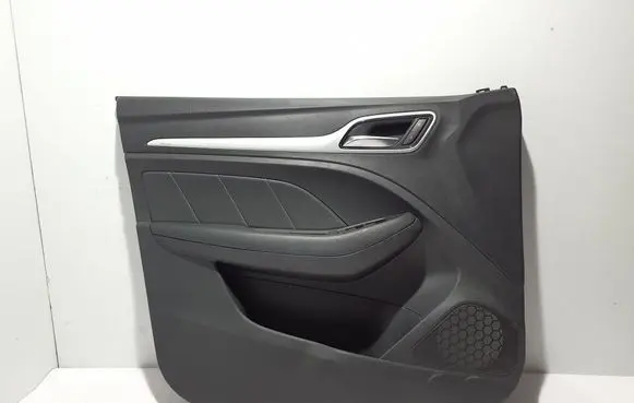 MG ZS Front door card panel trim 10551135