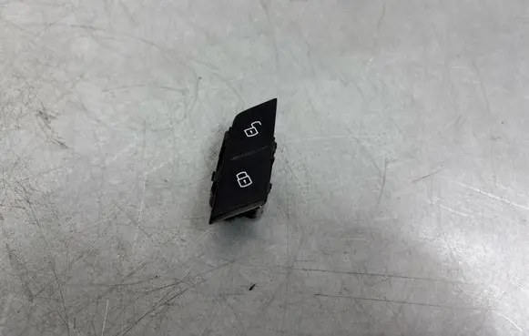 BMW 3 G20 G21 Central locking switch button 6820925