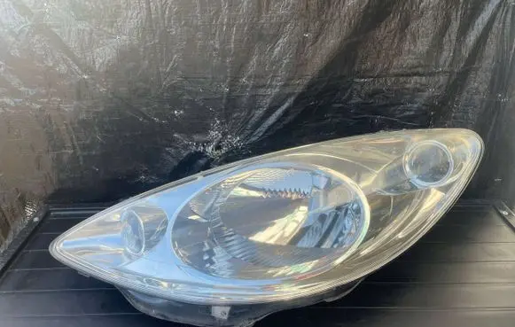 Peugeot 1007 Headlight/headlamp 9644997280 89008982