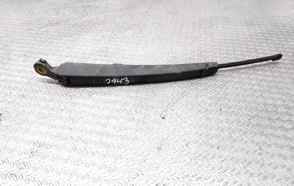Volkswagen Polo Rear wiper blade PL1804