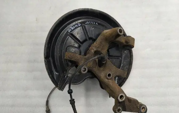 Skoda Octavia Mk2 (1Z) Stub axle 
