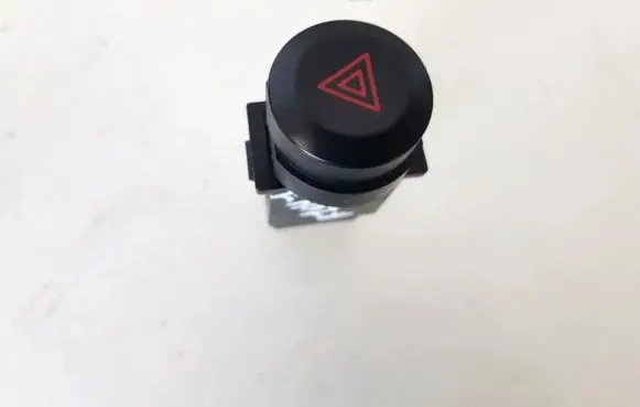 KIA Sorento Hazard light switch