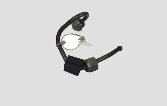 Volkswagen Golf VI Fuel line pipe