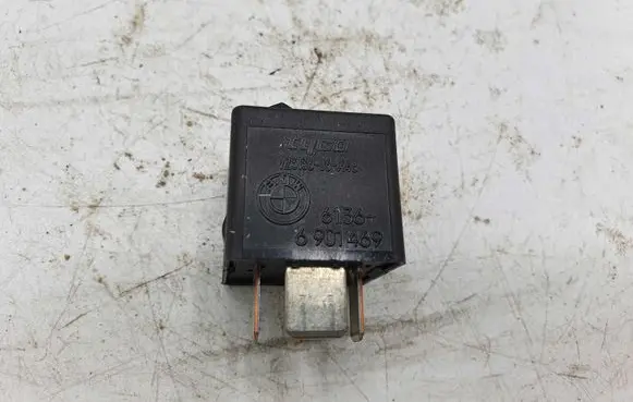 BMW 5 E60 E61 Other relay 61366901469
