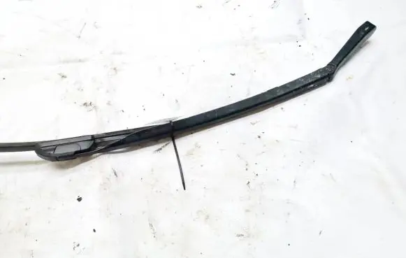 Alfa Romeo 147 Front wiper blade arm