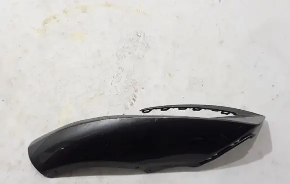 Front bumper lip