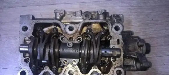 Subaru Legacy Engine head 815058