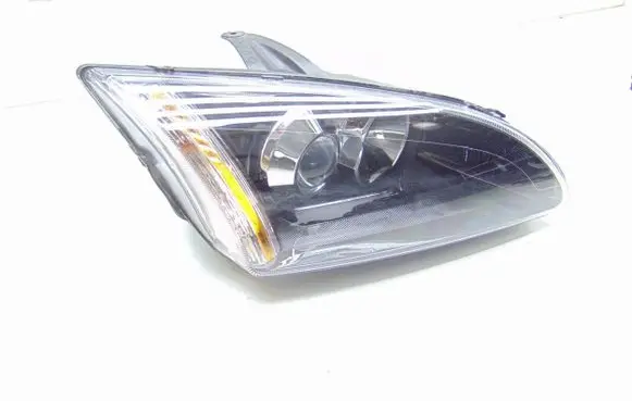 Ford Focus Headlight/headlamp 4M5113099PD