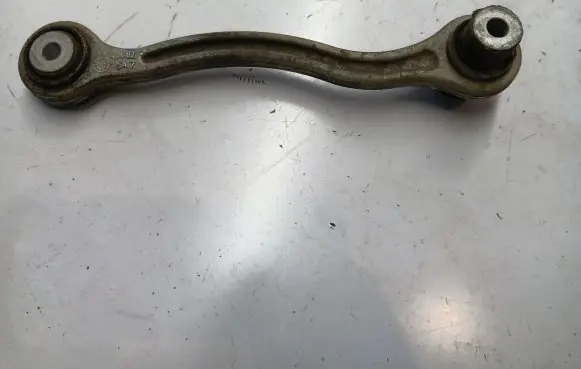 Mercedes-Benz C W204 Rear upper control arm/wishbone A20402