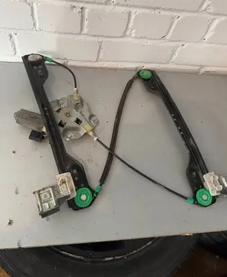 Chrysler 300 - 300C Front door window regulator with motor 0506547 PH39734B