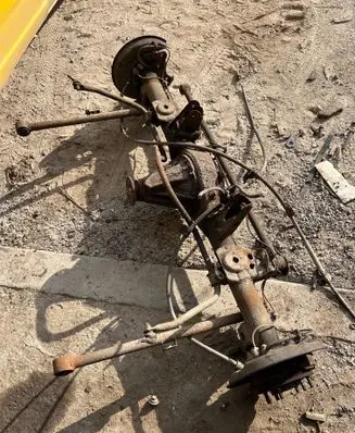 Toyota Land Cruiser (J120) Rear axle beam