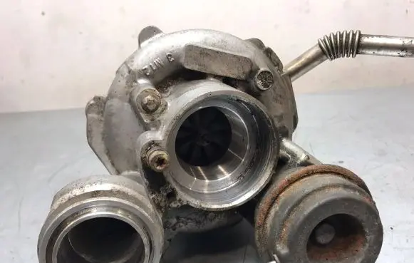 BMW 7 F01 F02 F03 F04 Turbo 7605794 MGT2256S