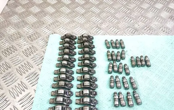 Mercedes-Benz E W212 Valve rocker arm 