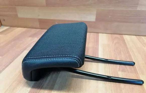 Renault Laguna III Rear seat headrest 