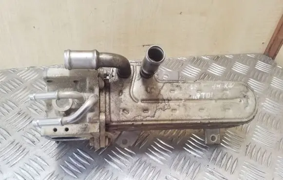 Volkswagen Golf Plus EGR valve cooler 3210275 038131513AD
