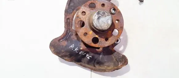 Mercedes-Benz CLC CL203 Front wheel hub
