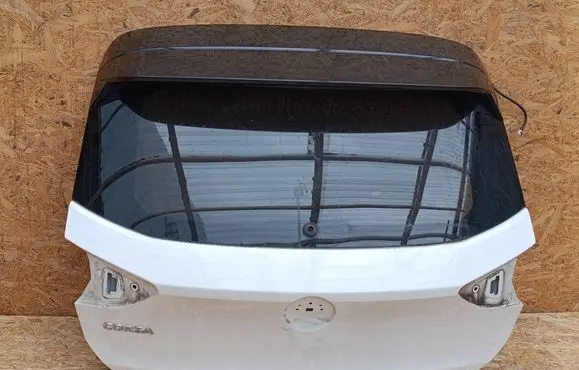 Opel Corsa F Tailgate/trunk/boot lid 98303865 3918116 43R006723