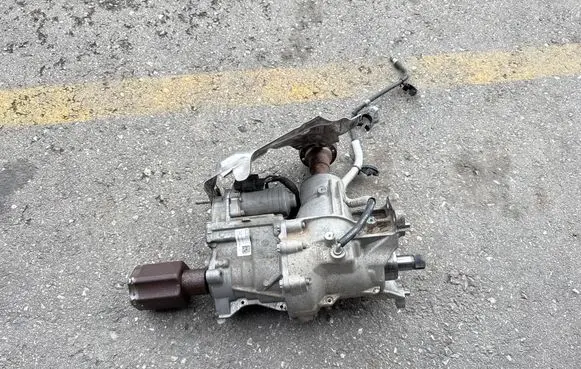 Ford Kuga III Gearbox transfer box case LX677L486AF