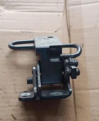 Audi Q7 4L Rear door upper hinge 8E0833411A 8E0833411