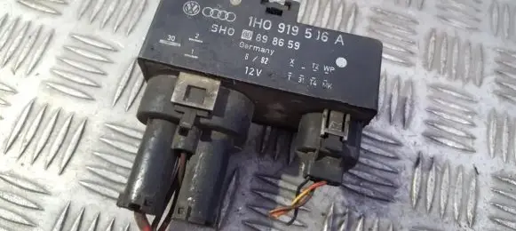 Volkswagen Golf III Coolant fan relay 1h0919506a